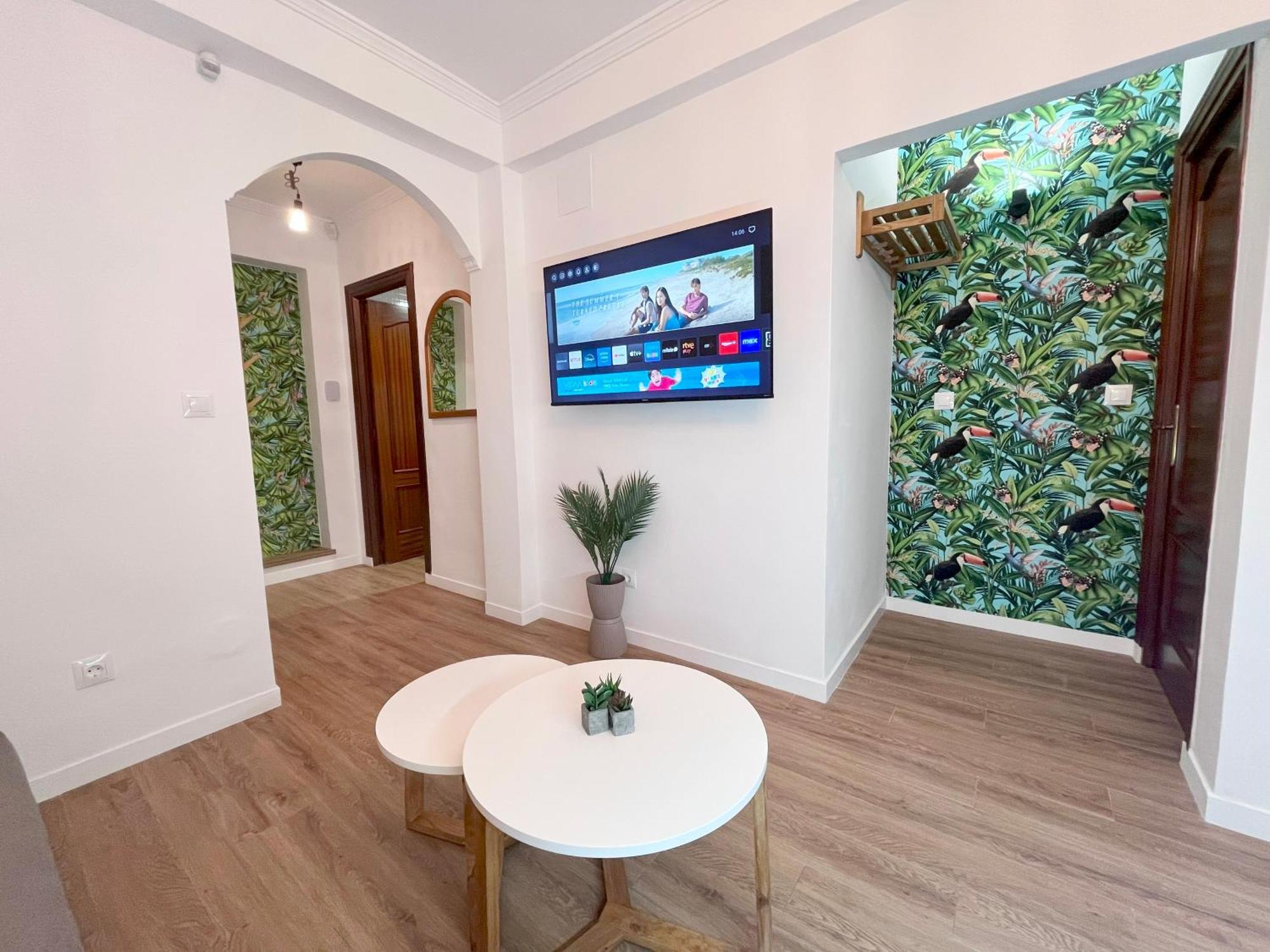 With Jacuzzi En Torremolinos, Garipolo 1 By Namaste Elite Apartment *