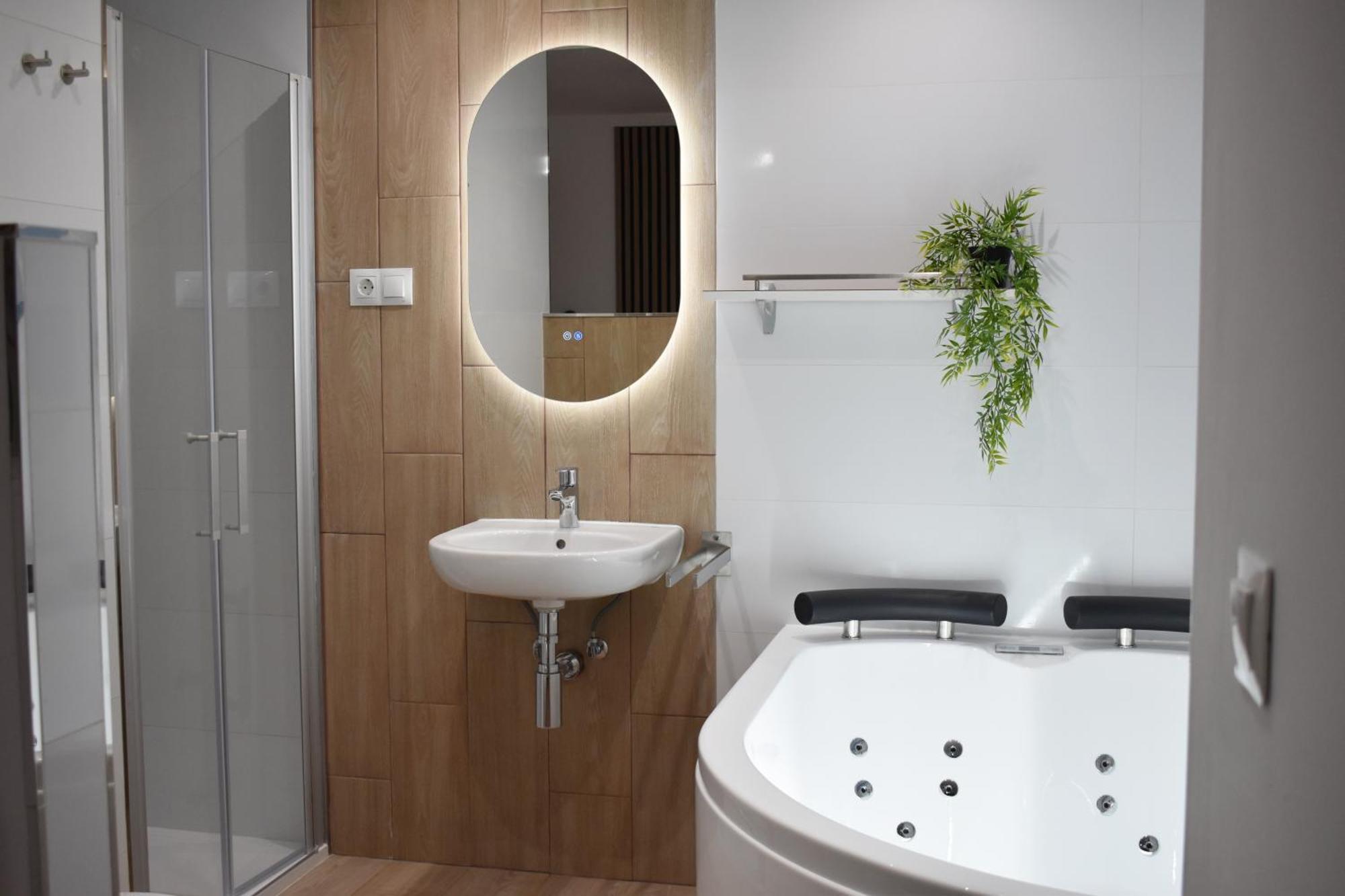 Appartement With Jacuzzi En Torremolinos, Garipolo 1 By Namaste Elite Torremolinos